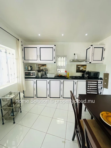 Maison de 4 Chambres – Quartier Calme