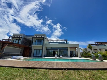 4 Bedroom Villa