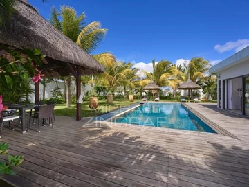 5 Bedroom Villa