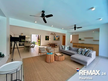 4 Bedroom Villa