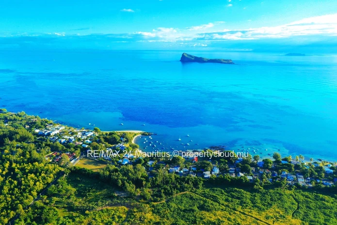 House For Sale in Cap Malheureux, Cap Malheureux