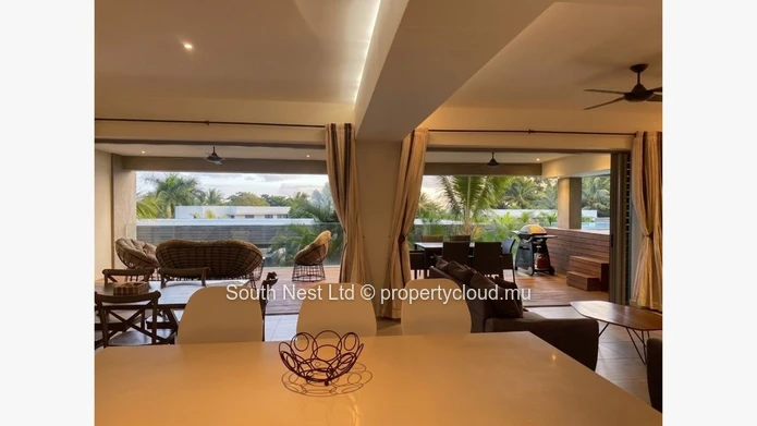  3-Bedroom Beachfront Residence with Private Pool in Tamarin