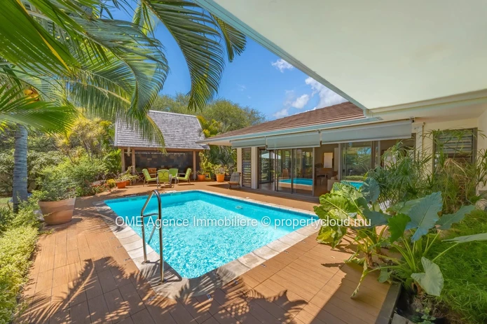 TAMARIN - Spacious villa with mountain views - 3 Bedrooms