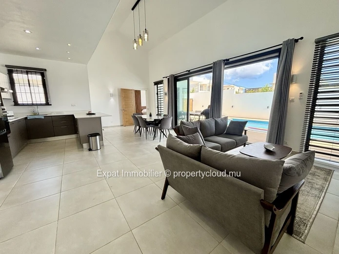 Single-Storey Villa, 3 Bedrooms, Spacious Areas And Swimming Pool (12 M) – Pereybere