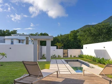4 Bedroom Villa