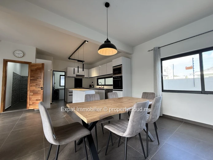 Contemporary 4-Bedroom Villa With Private Pool And 80 Sqm Rooftop – Cap Malheureux