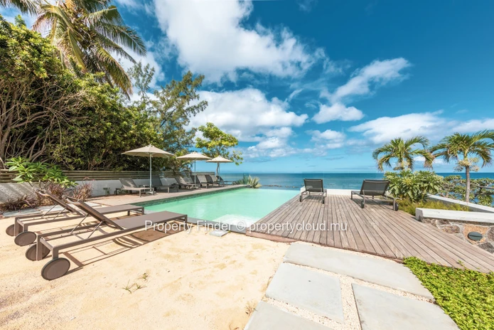 Beachfront 3-Bedroom Apartment with Beach & Mountain Views – West Coast Mauritius