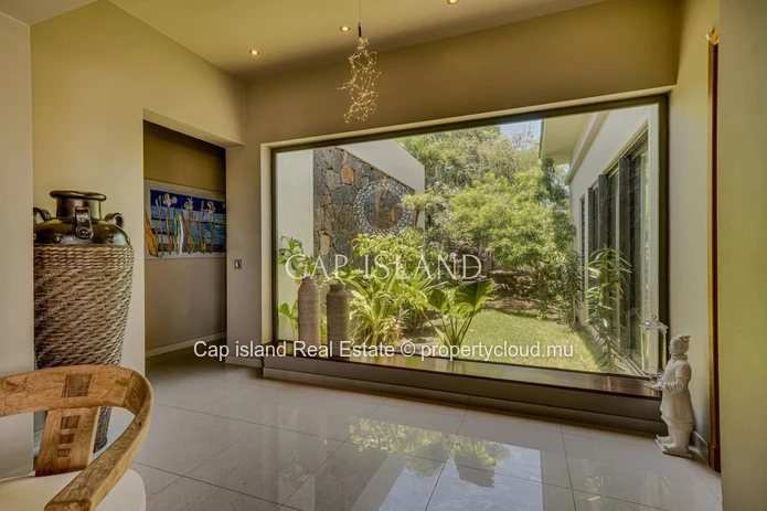 Villa 5 chambres et son jardin tropical - GRAND BAIE -