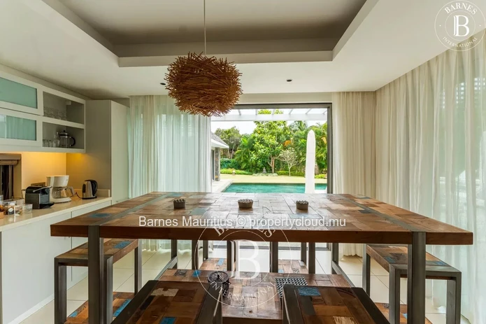 ANAHITA GOLF RESORT - Luxury 4-Bedroom Villa