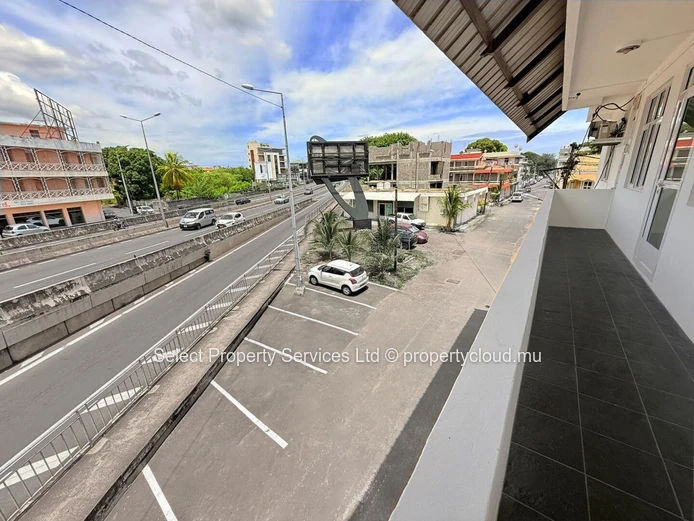 Immeuble commercial rénové à vendre à proximité du Caudan, Port Louis