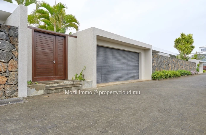 Villa de 3 chambres dans une résidence sécurisée 