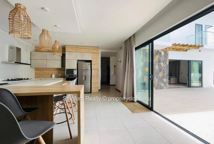 Villa de Luxe 4 Chambres avec Piscine Privée – Mont Choisy, Nord