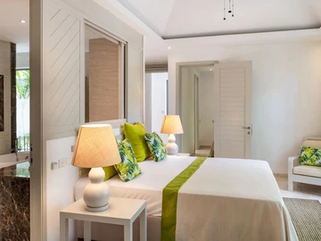 8 Bedroom Villa