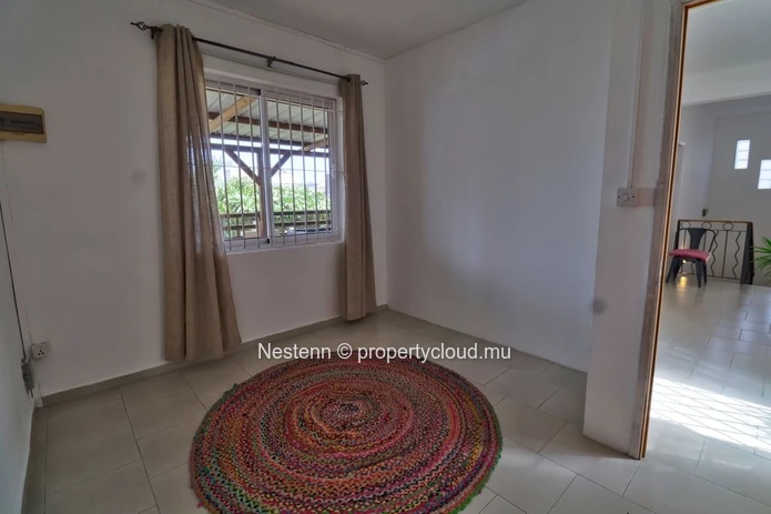 4-bedroom family home - 300 m².