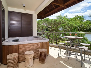 4 Bedroom Townhouse, Duplex