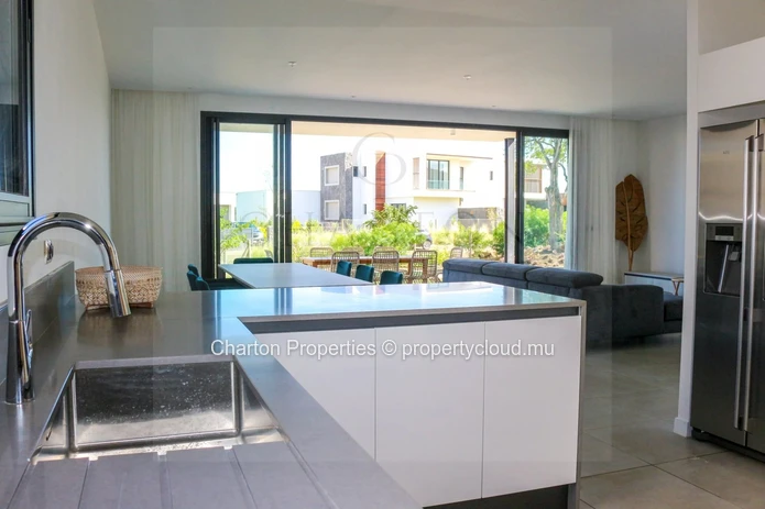 Contemporary 4-bedroom villa with a pool in a stunning natural setting in private Tamarin