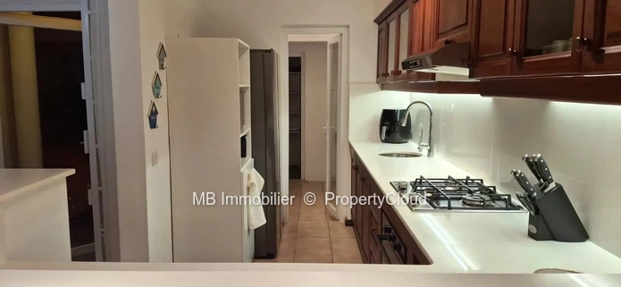 Duplex à louer à Bain Boeuf – 3 chambres avec piscine privée