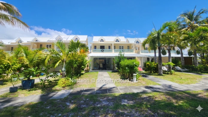 Beachfront Villa with sea view of 3 bedrooms