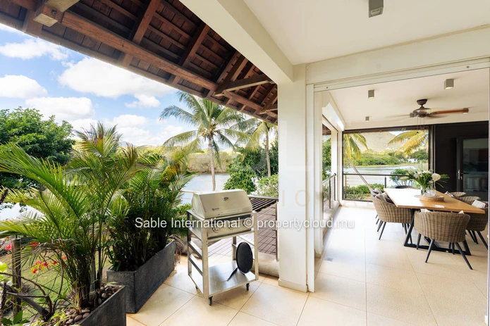 4-Bedroom Penthouse for Sale in Tamarin with 379m² Living Space