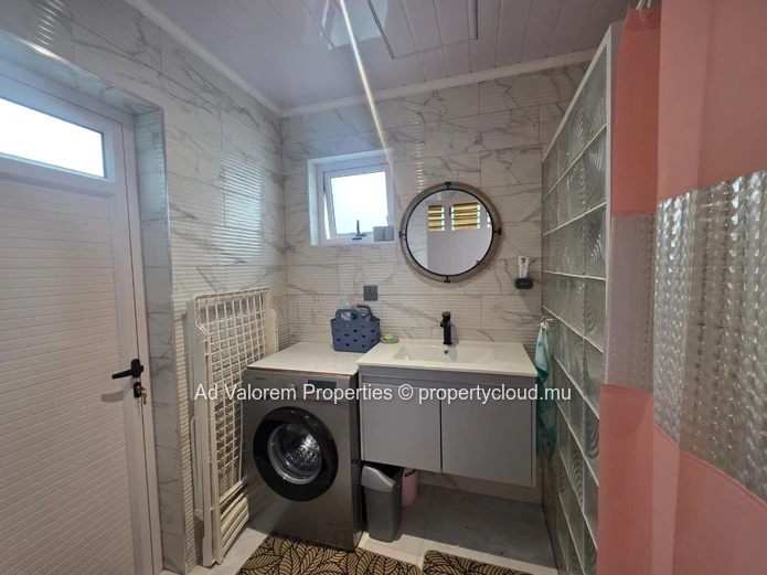 1-Bedroom Apartment for Rent in Bel Ombre – Close to the Beach