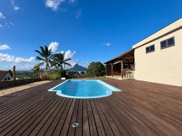 4 Bedroom Villa