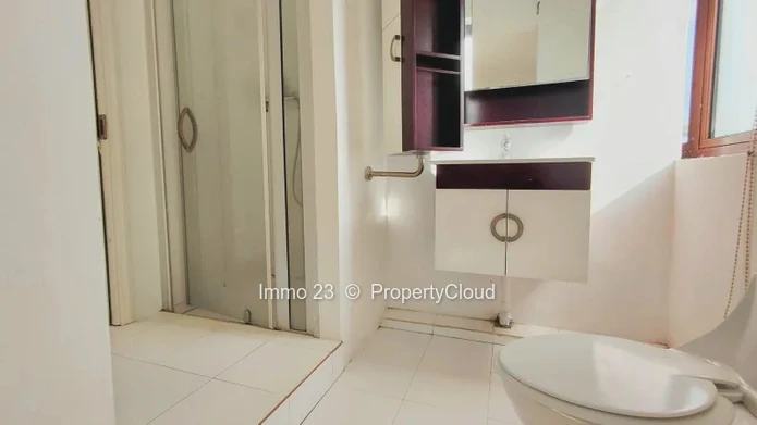 House / Villa - 4 bedrooms - Albion - Ref. MA100260VE