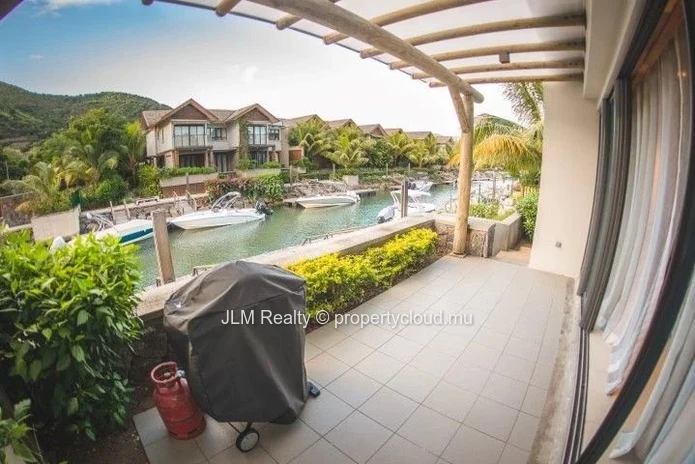 Appartement à louer dans la Marina à Rivière Noire, Île Maurice
