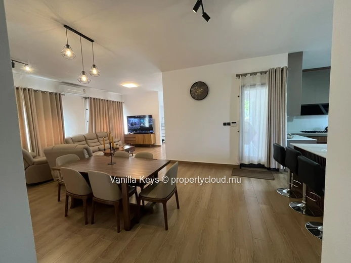 For Rent – Spacious Apartment In Green Creek