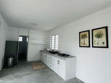 9 Bedroom House