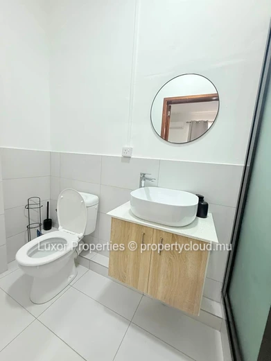 For Rent – 2-Bedroom En-Suite Apartment With Sea View | Flic En Flac