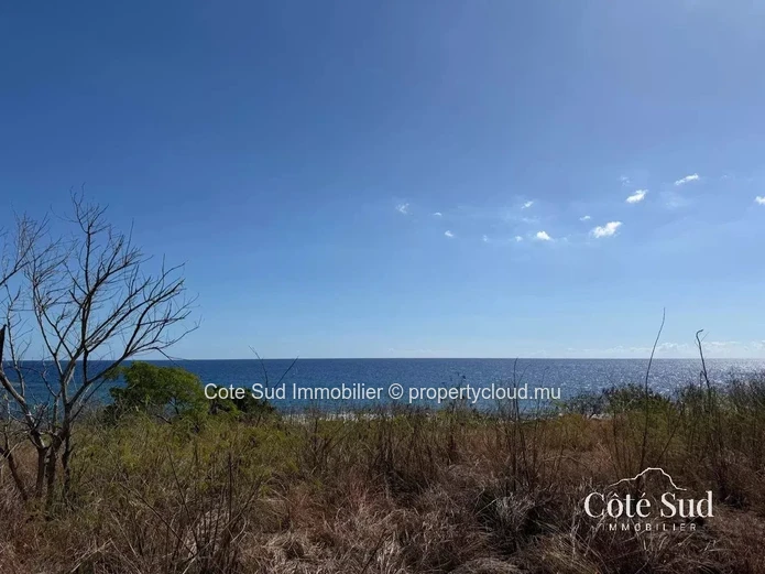 Beautiful Seaside Plot of Land in Albion, 583 m²