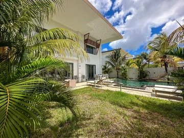 FOR SALE - Exceptional 340 m² villa at Domaine Victoria, Grand Baie