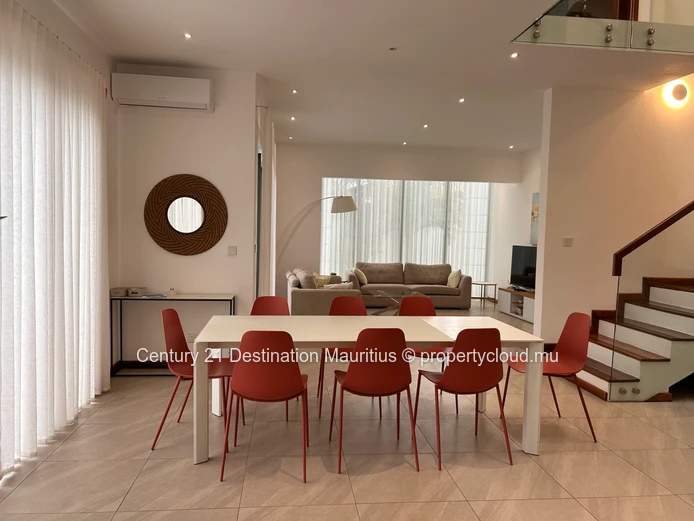Villa en duplex de 4 chambres, idéal pour famille et business