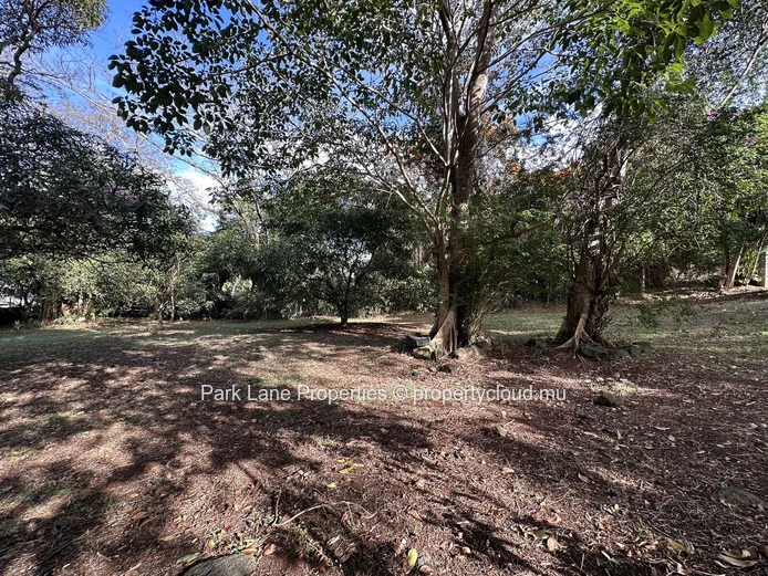 Terrain Résidentiel d’Exception au sein du Prestigieux Domaine Hillside – Belle Vue Harel