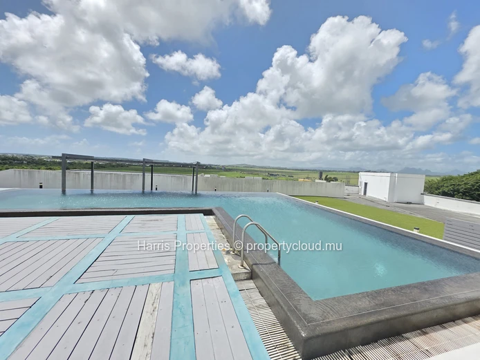 Magnificent duplex for sale in the prestigious La Croisette Shopping Mall