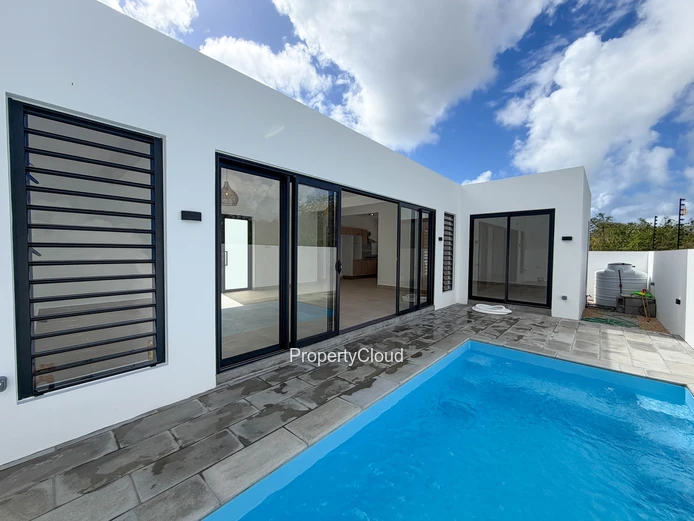 À Vendre | Villa Neuve De 3 Chambres Avec Piscine Privée À Grand-Baie | Rs 11 M, Négociable