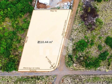 Agricultural plot of land for sale at Trianon