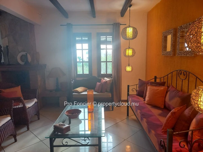 Apartment for sale in Roches Brunes - Don't Miss!