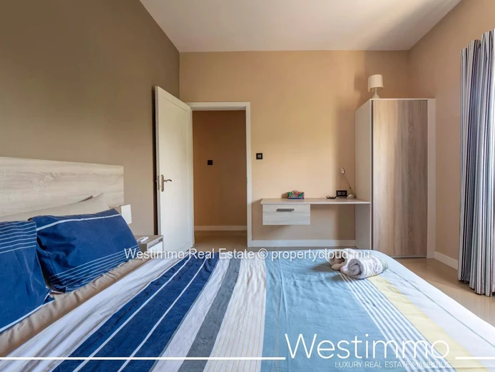 FLIC en FLAC - 3-bedroom beachfront apartment for rent