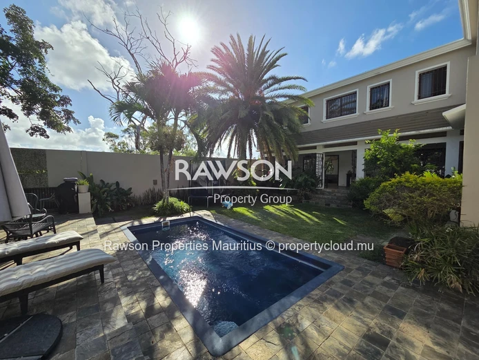 Propriété Avec 2 Villas | 4 Chambres + 3 Chambres | Piscine | Pereybere