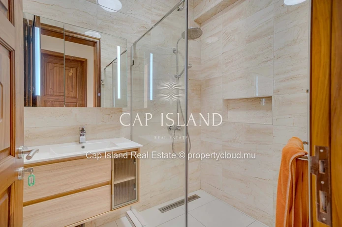 À Vendre : Villa Élégante au Cœur de Grand Baie - Villa Le Beau Sancy – Luxe & Emplacement d’Exception