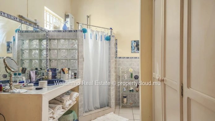 Maison meublée de 150 m² avec piscine à louer à Tamarin