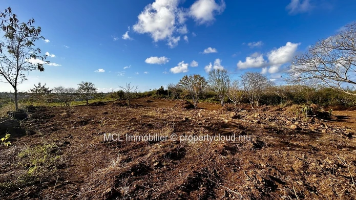 Daruty Forest Charmoses — Magnificent plot nestled in a preserved and secure natural environment