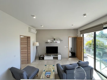 6 Bedroom House