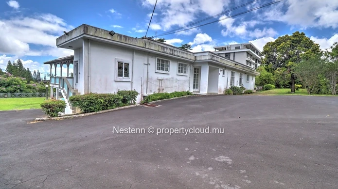 Propriété exceptionnelle de 5 800 m²