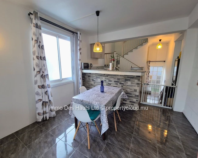 2 Bedroom House fully furnished for rent Curepipe 
