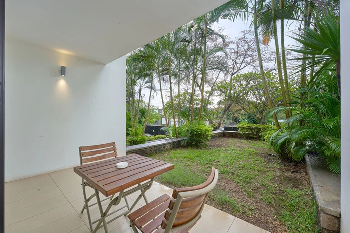 Appartement Contemporain En Rez-De-Jardin