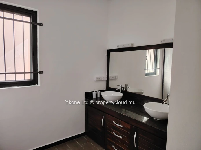 House To Rent In Trou aux Biches