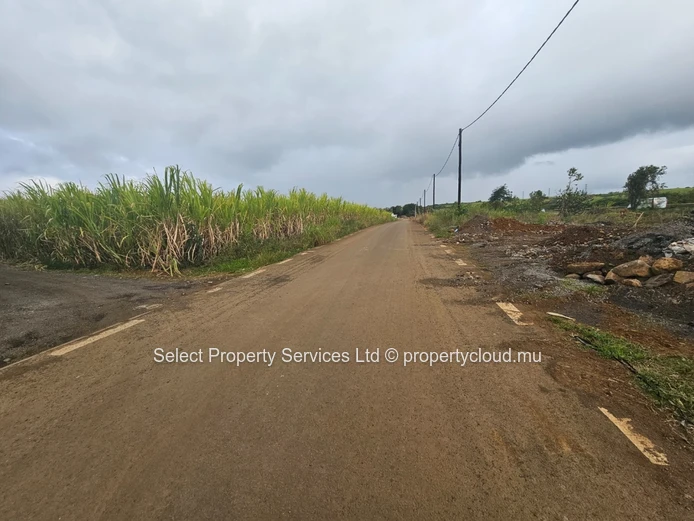 A Vendre, Terrain Commercial,  Autoroute Trianon