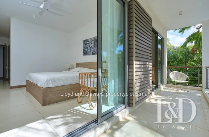 Élégant Townhouse avec Piscine Privée 